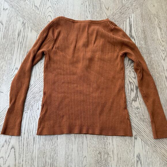 White House Black Market Rust‎ Brown V-Neck Sweater Small - Picture 1 of 9